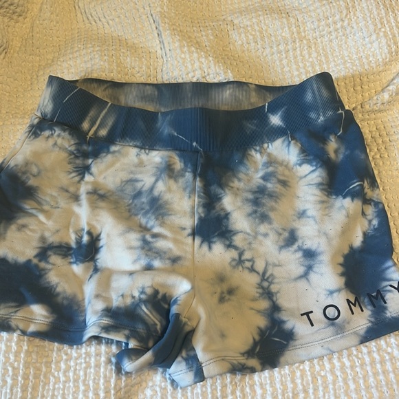 Sweat shorts - Picture 2 of 3